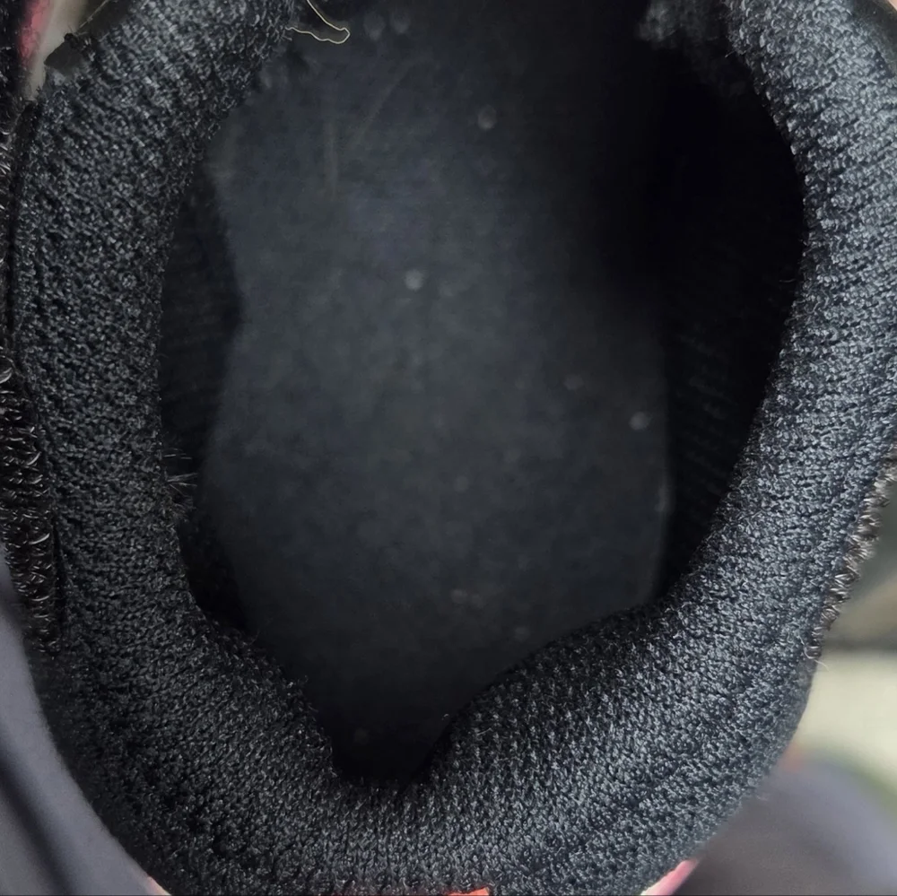 Nike Kids Black, White and Neon Pink Sneakers - Picture 11 of 11